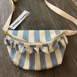 Stoney clover lane NWT hydrangea fanny